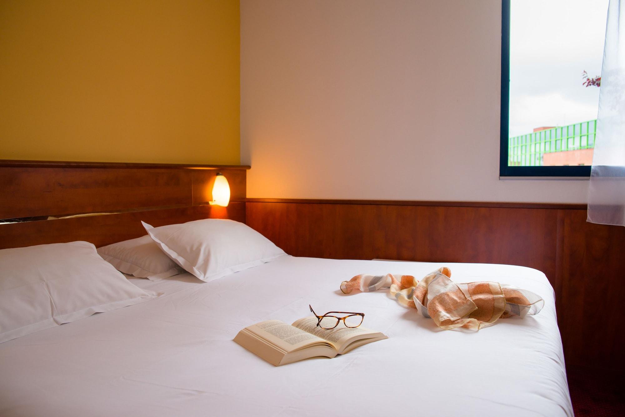 Brit Hotel Rennes St Gregoire - Le Villeneuve Saint-Grégoire Dış mekan fotoğraf