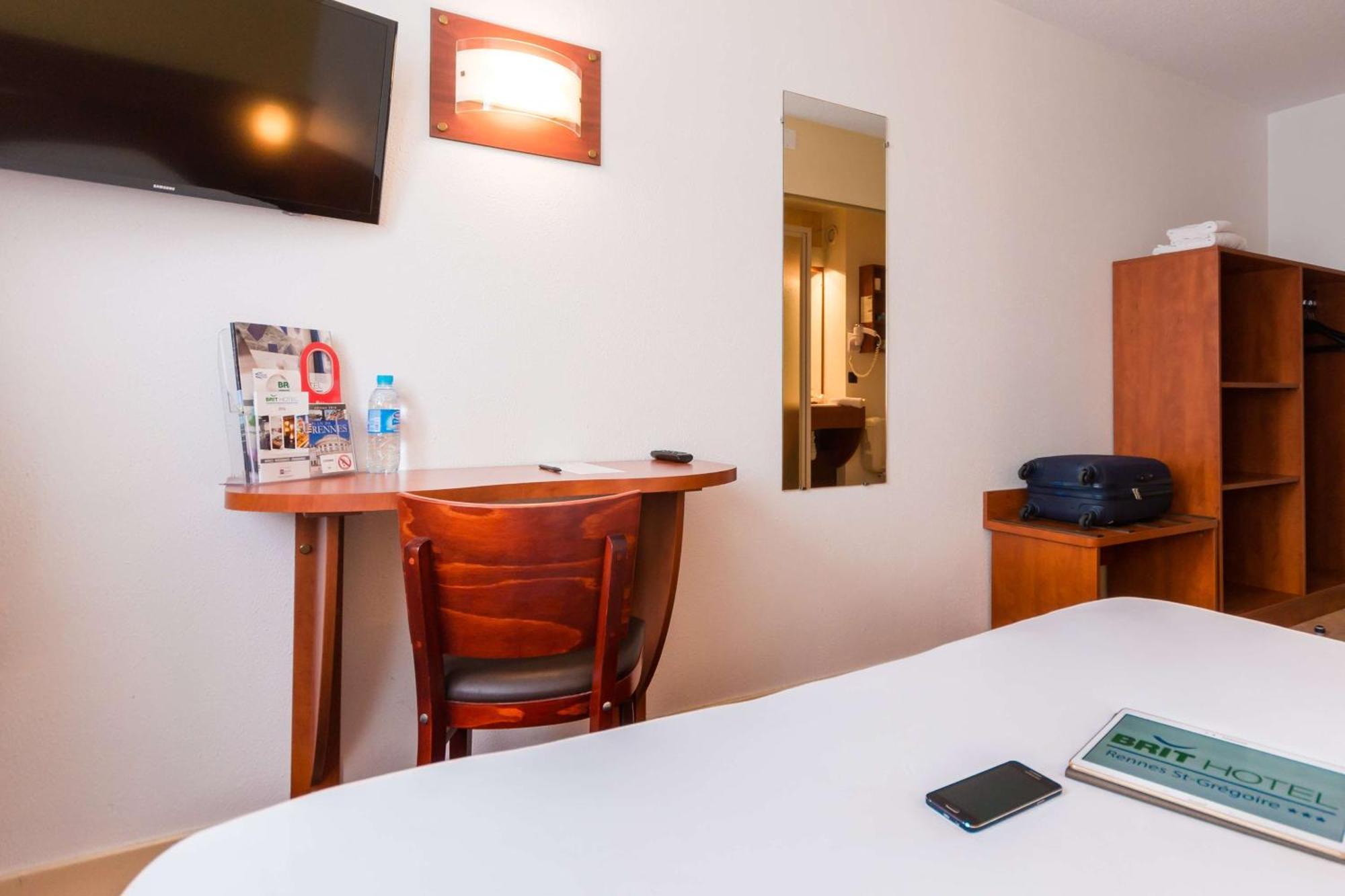 Brit Hotel Rennes St Gregoire - Le Villeneuve Saint-Grégoire Dış mekan fotoğraf